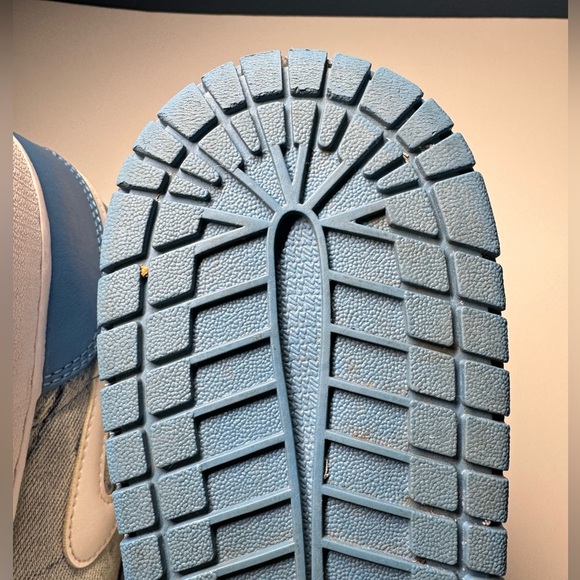 Air Jordan 1 Mid GS Washed Denim, lightly Used Sz 7Y - Picture 7 of 15